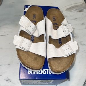 NWT Birkenstock Arizona Modern Suede Antique White 37